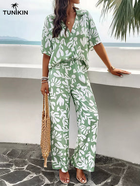 Conjunto Feminino Verde Tropical – Camisa e Calça Pantalona em viscolinho