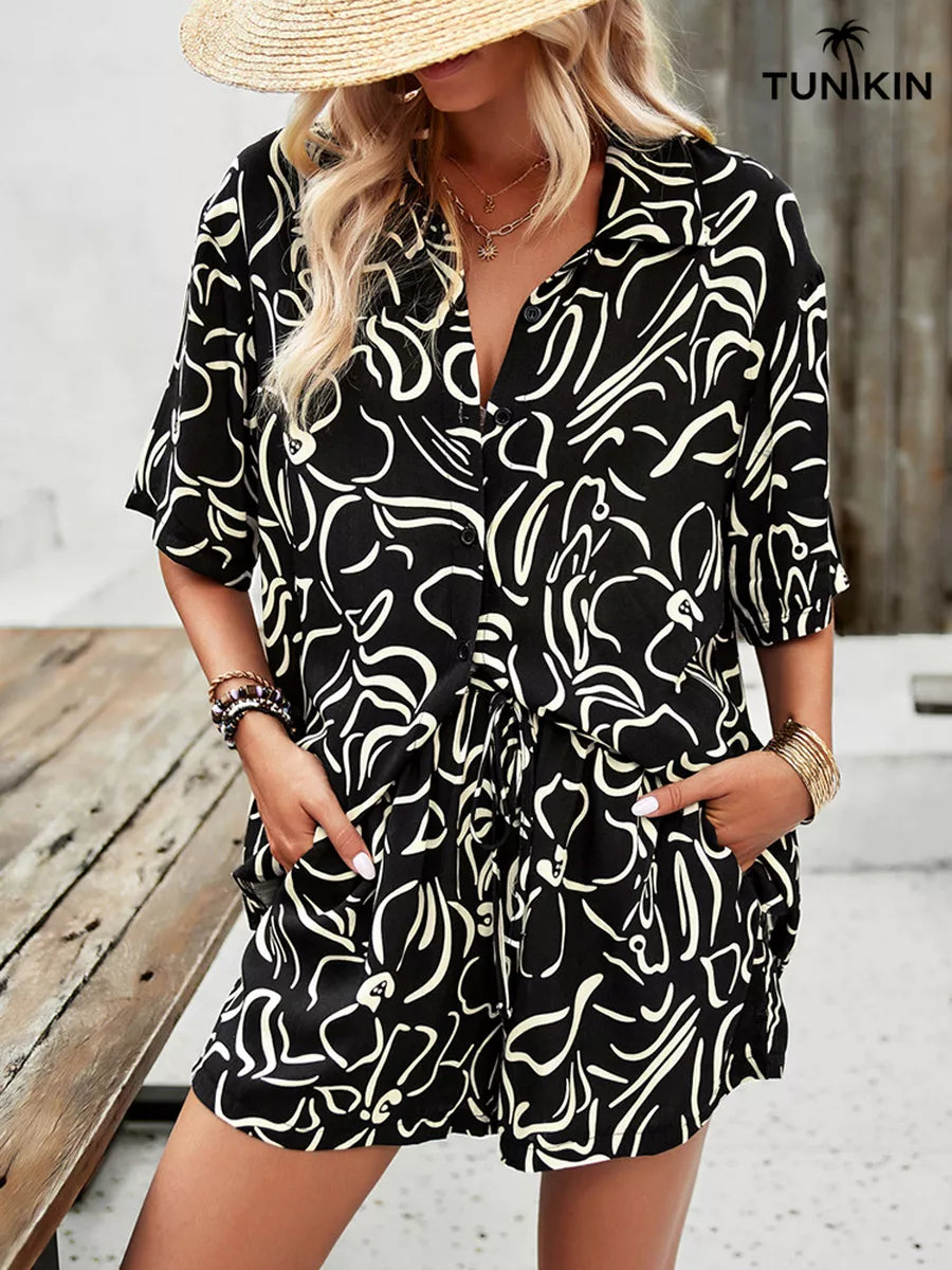 Conjunto Feminino Preto Tropical – Camisa e Shorts em Viscolinho