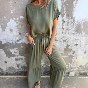 Conjunto Feminino Casual Chic – Blusa Solta e Calça Pantalona com Babado