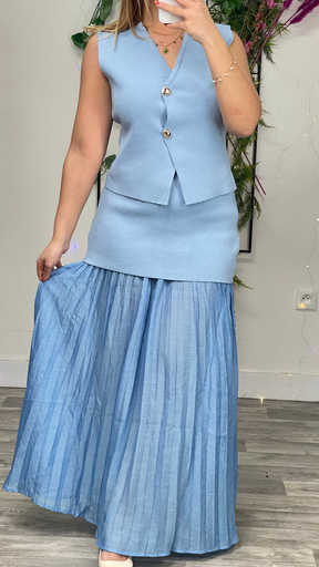 Conjunto Sofisticação: Colete Elegante e Saia Longa Fluida