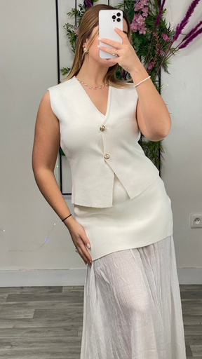 Conjunto Sofisticação: Colete Elegante e Saia Longa Fluida