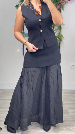 Conjunto Sofisticação: Colete Elegante e Saia Longa Fluida