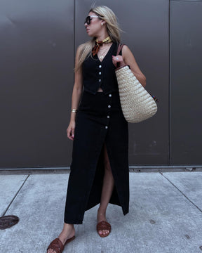 Conjunto Jeans Moderno: Colete Cropped e Saia Longa com Fenda